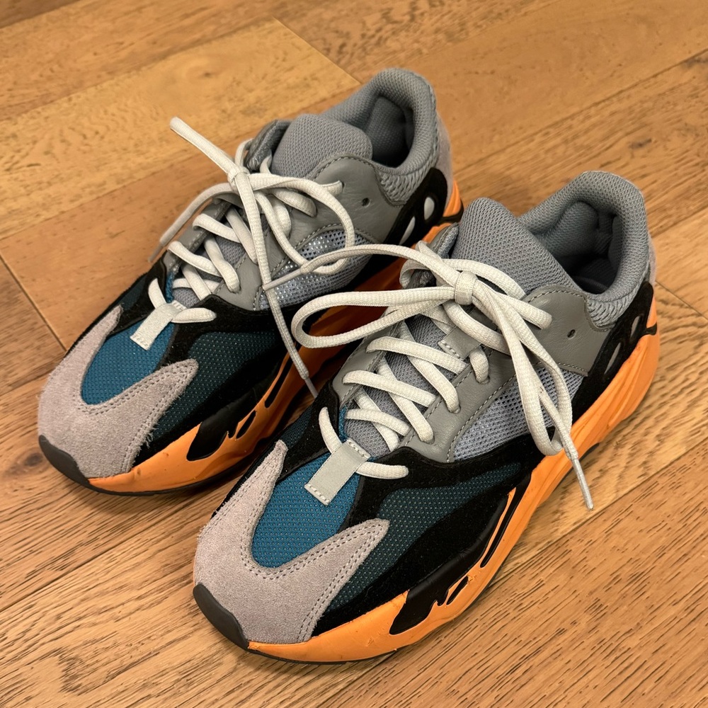 YEEZY boost BRAND NEW
